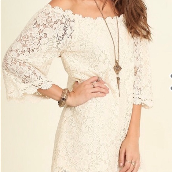 ⭐️last one⭐️ umgee off-shoulder lace dress - Picture 6 of 8
